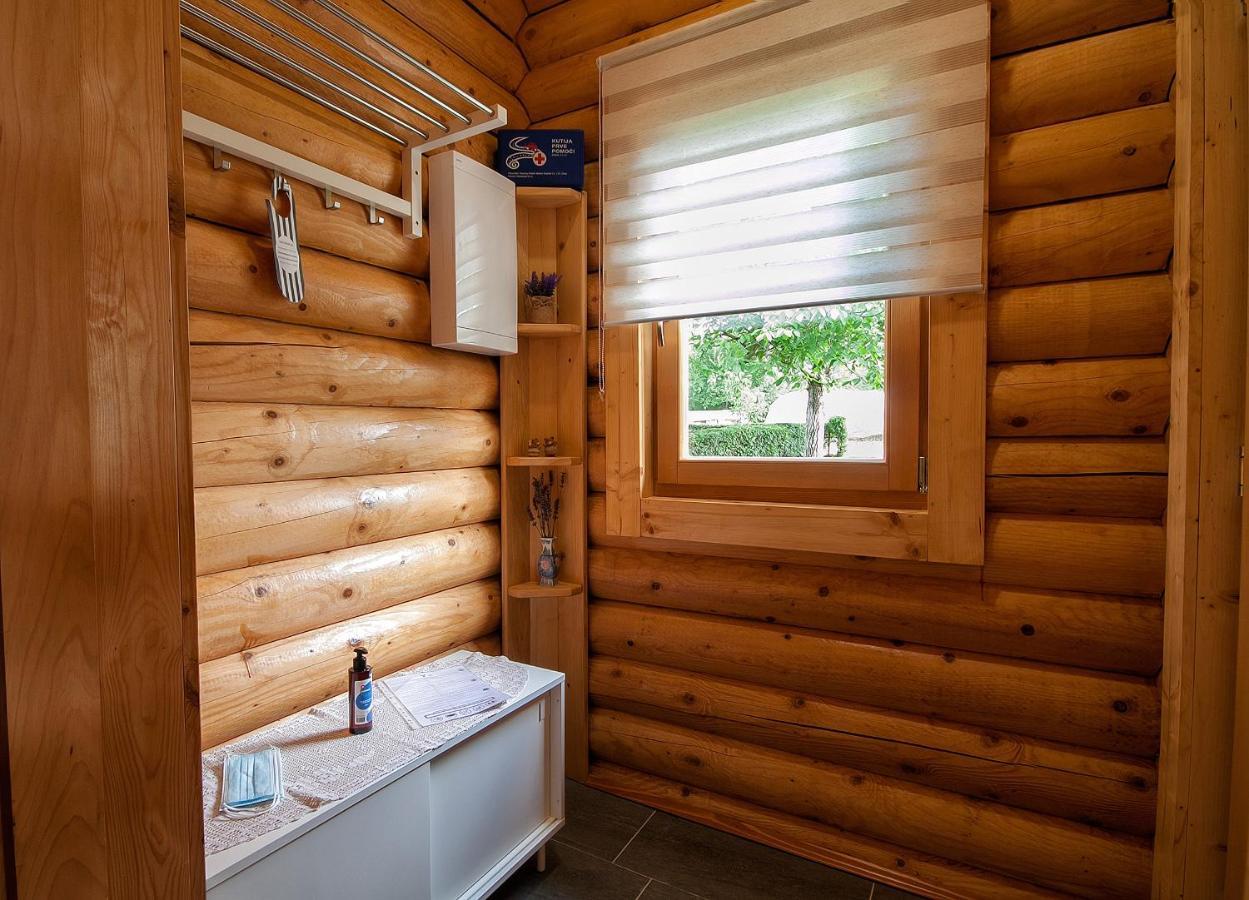 Country Lodge Vukovic Rakovica Exterior photo